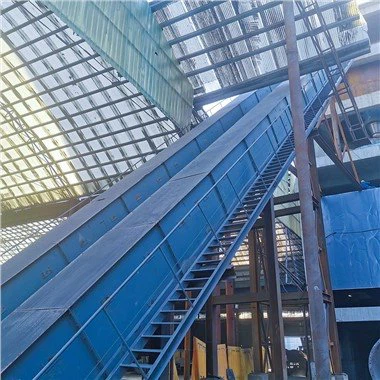 Enclosed Sidewall Belt Conveyor